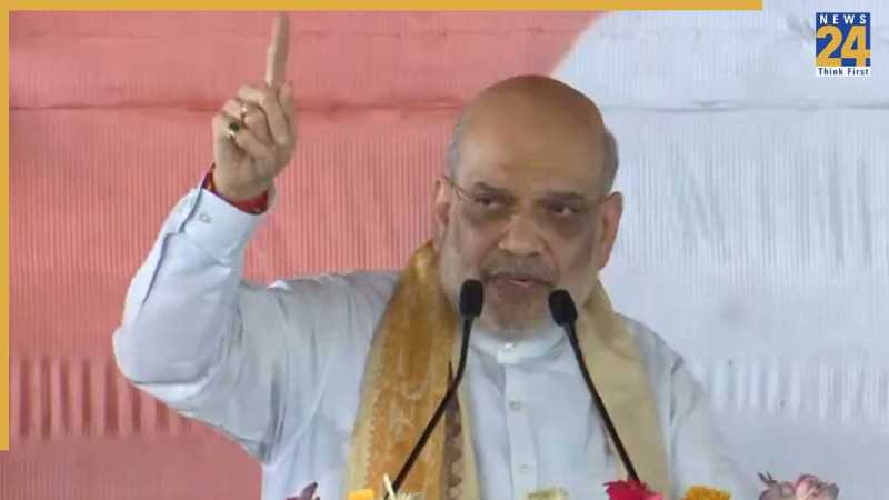 खगड़िया में रैली को संबोधित करते गृहमंत्री अमित शाह