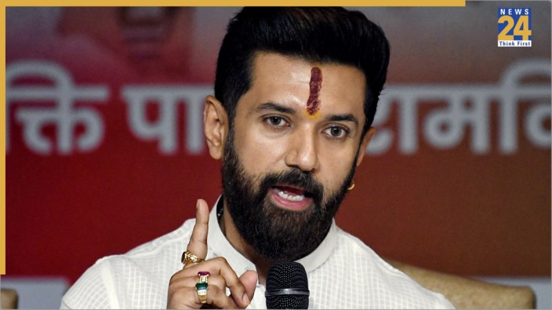 Chirag Paswan Seat Sharing, NDA Bihar 2025,Bihar Assembly Election Dates,Chirag Paswan Vinod Tawde Meeting Bihar,RALOD Seat Demand NDA Alliance,Bihar Election 6 November First Phase