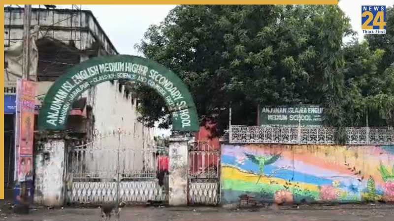 जबलपुर में एक स्कूल में रविवार की जगह जुमा को छुट्टी का आदेश