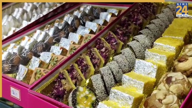 Jaipur News, Jaipur Latest News, Diwali, Jaipur, Sweets, Dibble Gold, Swarna Prasadam, जयपुर न्यूज, जयपुर ताजा खबर, दिवाली, जयपुर, मिठाइयां, डिबल गोल्ड, स्वर्ण प्रसादम