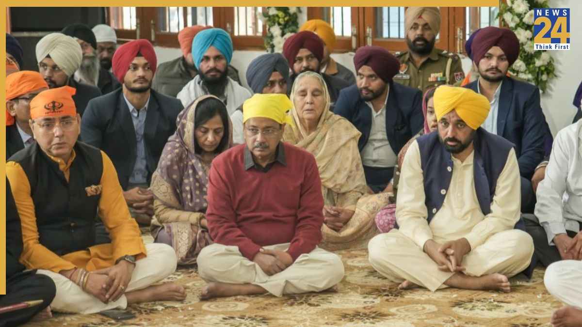 श्री गुरु तेग बहादुर जी शहादत दिवस: संगत में शामिल हुए CM भगवंत मान और अरविंद केजरीवाल, पंजाब के लिए की अरदास
