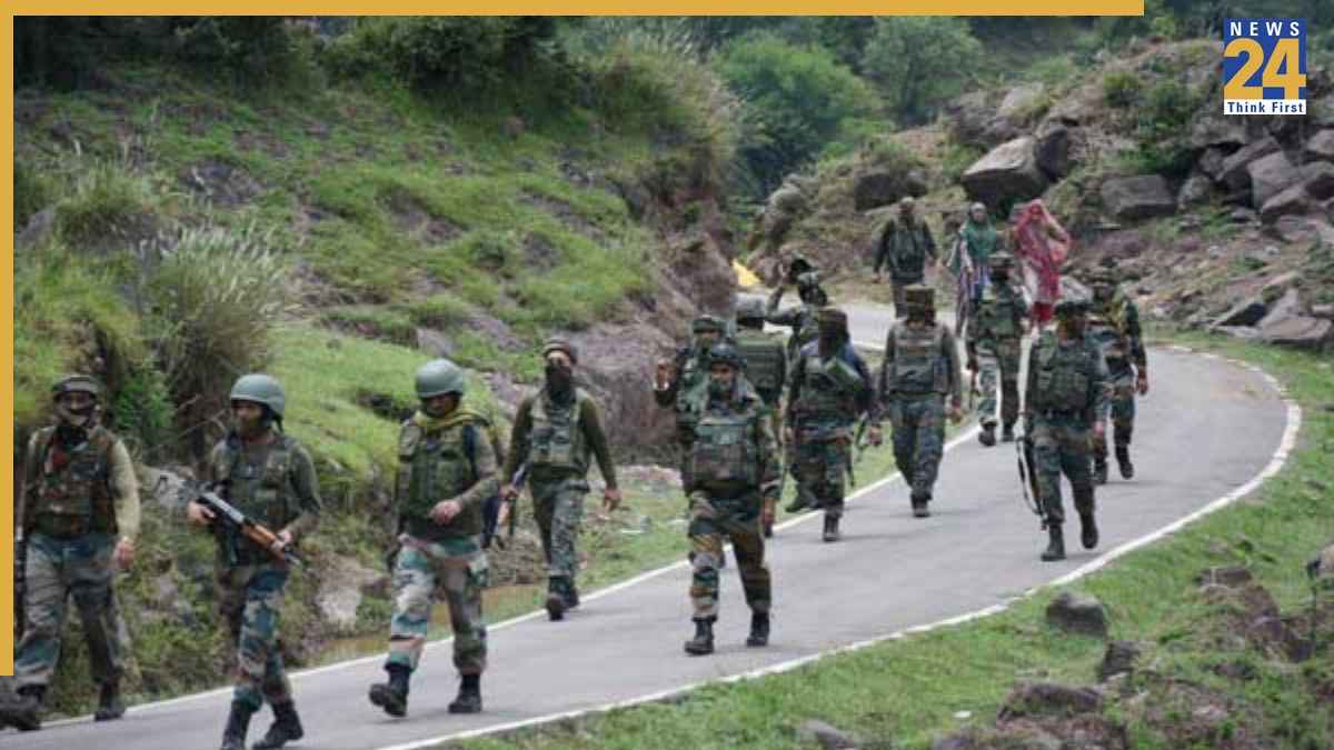 Kashmir News, Pakistan, Terrorist Groups Lashkar-e-Taiba, Jaish-e-Mohammed, Indian Army, Indian security forces, terrorists, कश्मीर न्यूज, पाकिस्तान, टेररिस्ट ग्रुप्स लश्कर-ए-तैयबा, LeT, जैश-ए-मोहम्मद, JeM, भारतीय सेना, भारतीय सुरक्षाबल, आतंकवादी