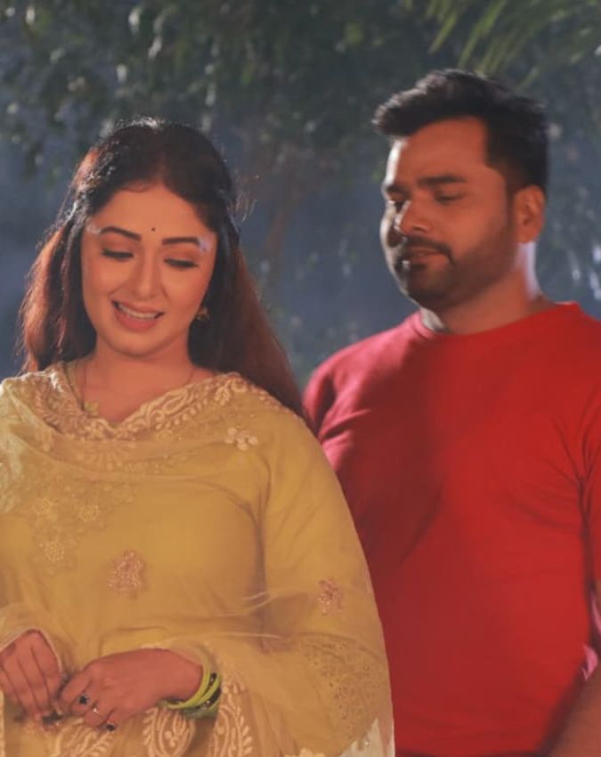 Khesari lal Actress Mani Bhattacharya -1-2-3-4