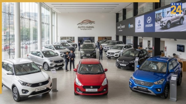 Car Sales अक्टूबर में बंपर कार सेल्स.