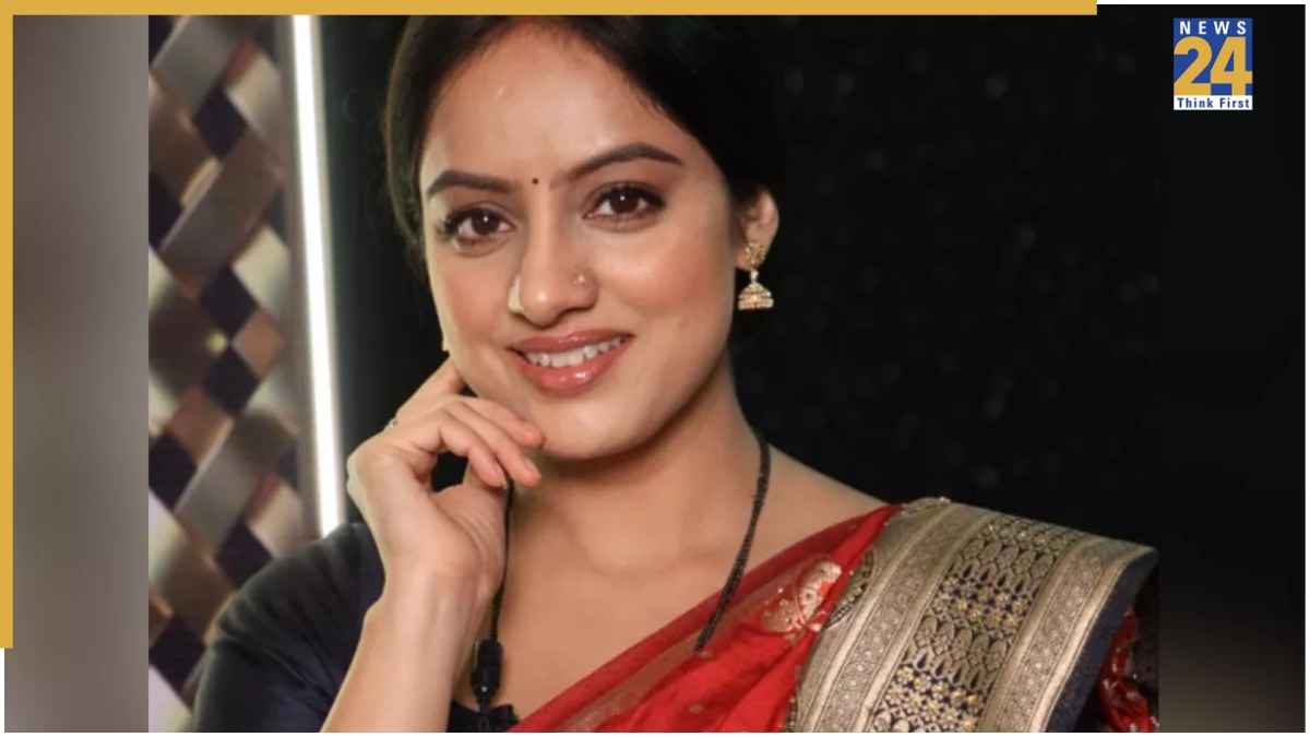 Deepika Singh बनीं हवा-हवाई, स्टेज पर ताल से ताल मिलती नजर आईं संध्या बींदणी-भाभो