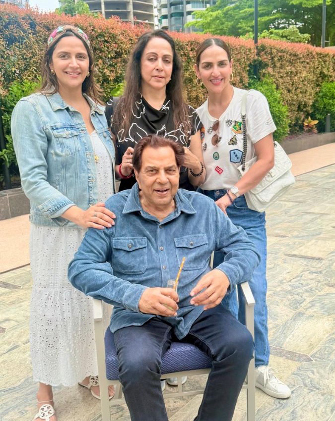 Hema Malini, Hema Malini Shares Special Moment Photos With Dharmendra Hema Malini, Hema Malini Shares Special Moment Photos With Dharmendra-1-2-3-4-5-6-7