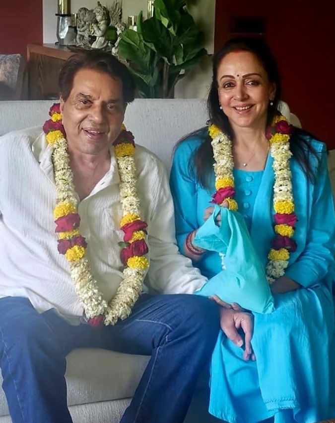 Hema Malini, Hema Malini Shares Special Moment Photos With Dharmendra-1-2-3-4-5-6