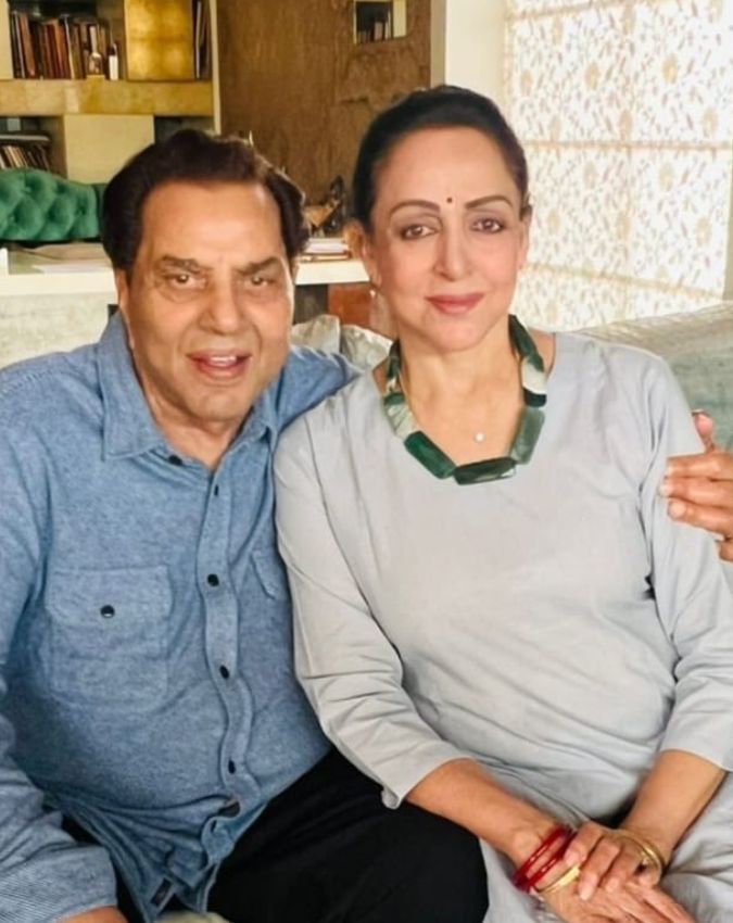 Hema Malini, Hema Malini Shares Special Moment Photos With Dharmendra-1-2-3-4
