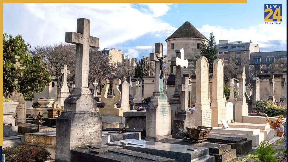 Historical graves of Paris