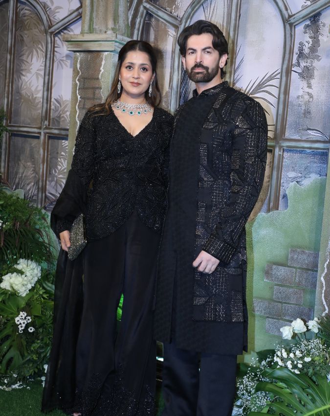 Neelam Kothari, Poonam Dhillon, Madhoo, Nia Sharma-1-2-3-4-5-6-7-8-9