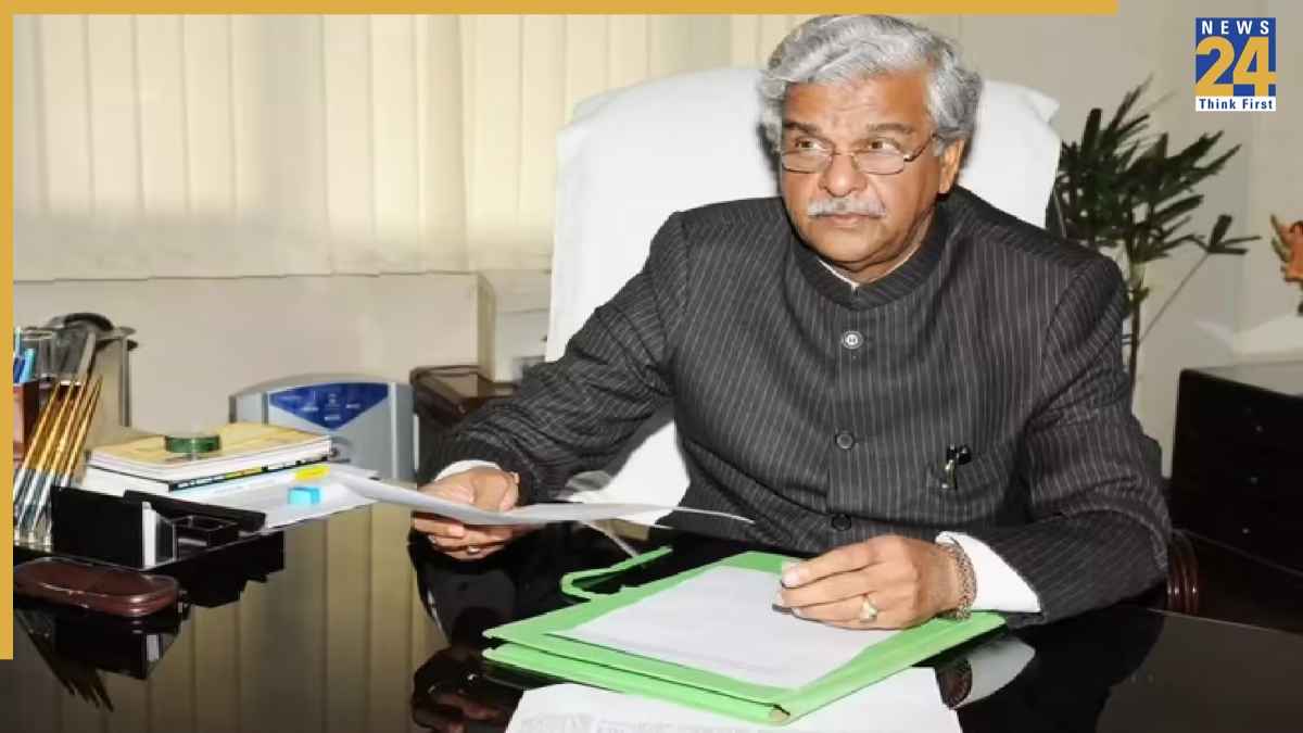 Senior Congress leader Prakash Jaiswal