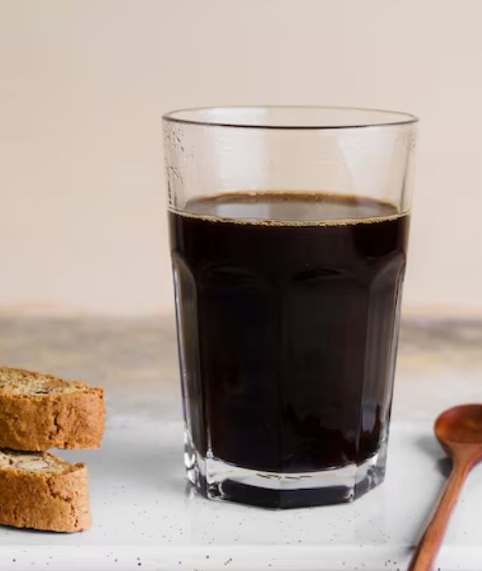 सुबह की शुरुआत करें ब्लैक कॉफी . Image Source Freepik -1-2