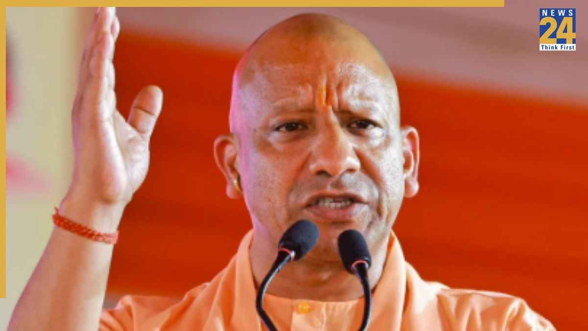 यूपी को विकसित प्रदेश बनाने में पर्यटन क्षेत्र का बड़ा योगदान, सीएम योगी की नीतियों से पर्यटकों की संख्या में रिकॉर्ड वृद्धि