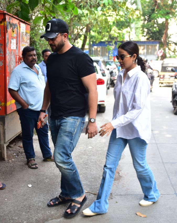 zarine khan (2) Zarine Khan Last Rites Photos-1-2-3-4-5-6