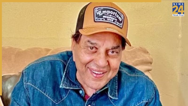 Dharmendra Dischharged From Hospital