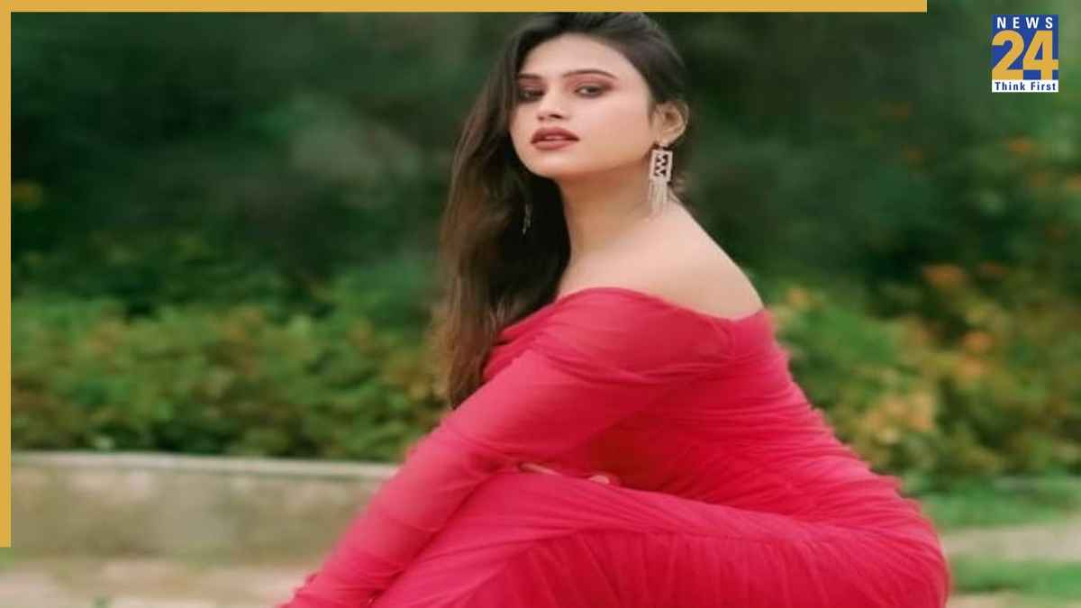 model khushboo