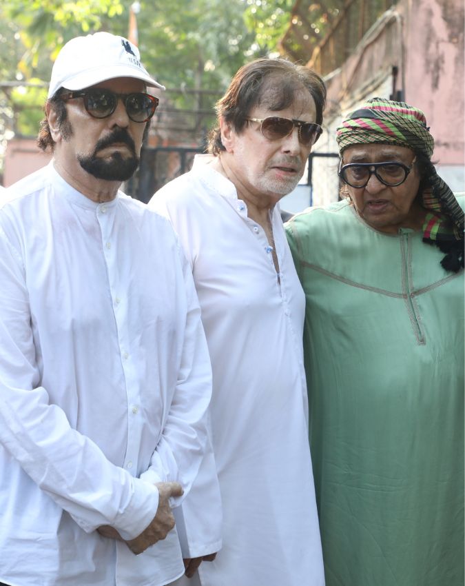 zarine khan (2) Zarine Khan Last Rites Photos-1-2