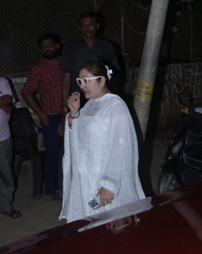 dharmendra prayer meet -1-2-3