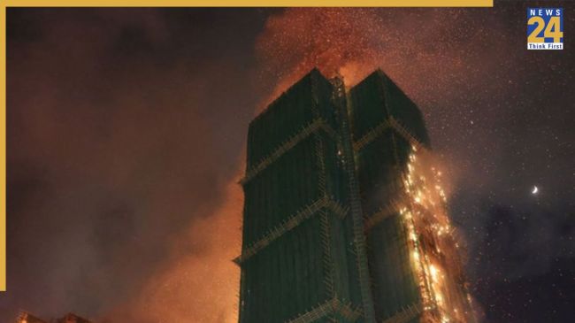 Hong Kong fire, Tai Po incident, housing complex blaze, renovation scaffolding, rescue operation हांगकांग आग, ताई पो हादसा, हाउसिंग कॉम्प्लेक्स, फायरफाइटर्स बचाव, रेनोवेशन मचान