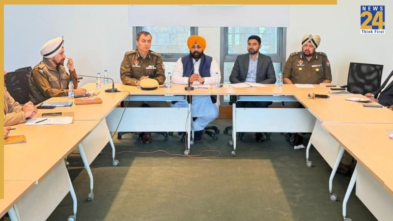 Punjab Government, Punjab, Punjab CM, Bhagwant Mann, 350th Martyrdom Day of Guru Tegh Bahadur Sahib, Guru Tegh Bahadur Sahib Martyrdom Day, पंजाब सरकार, पंजाब, पंजाब सीएम, भगवंत मान, गुरु तेग बहादुर साहिब के 350वें शहीदी दिवस, गुरु तेग बहादुर साहिब शहीदी दिवस