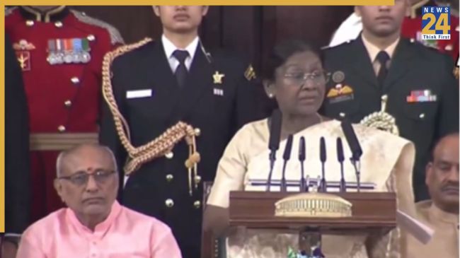 76th National Constitution Day, President Draupadi Murmu, Vice President CP Radhakrishnan, Lok Sabha Speaker Om Birla, Prime Minister Narendra Modi, Rahul Gandhi, Congress, BJP, 76वां राष्ट्रीय संविधान दिवस, राष्ट्रपति द्रौपदी मुर्मू, उपराष्ट्रपति सीपी राधाकृष्णन, लोकसभा स्पीकर ओम बिरला, प्रधानमंत्री नरेन्द्र मोदी, राहुल गांधी, कांग्रेस, बीजेपी