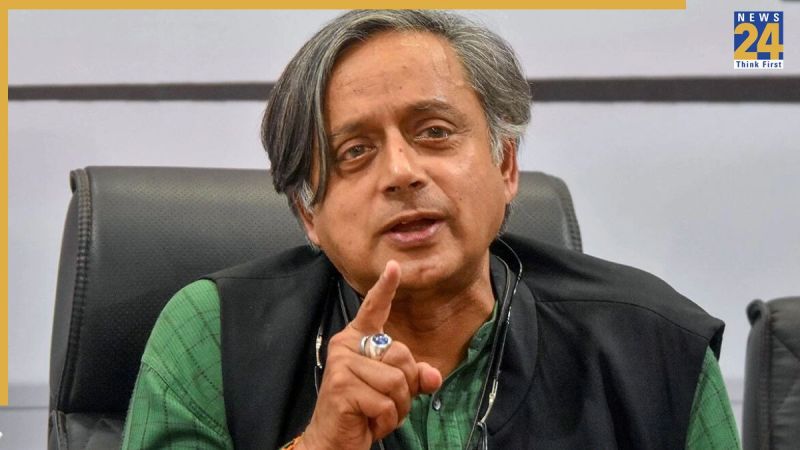 शशि थरूर Shashi Tharoor, Congress Party, Lal Krishna Advani, Congress leader, BJP Party, Pawan Khera, शशि थरूर, कांग्रेस पार्टी, लाल कृष्ण आडवाणी, कांग्रेस नेता, बीजेपी पार्टी, पवन खेड़ा