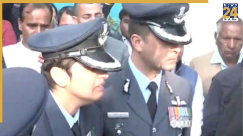 Dubai Air Show, Tejas aircraft, aircraft crash, Wing Commander Namansh Syal, Air Force, Wing Commander Afshan, दुबई एयर शो, तेजस विमान, विमान क्रैस, विंग कमांडर नमांश स्याल, एयरफोर्स, विंग कमांडर अफशां