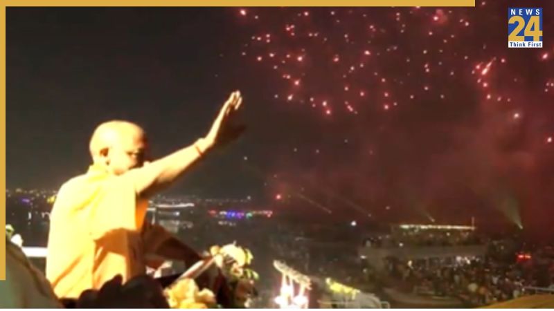 Kashi News, Varanasi News, Dev Deepawali, Diyas, CM Yogi Adityanath, Fireworks, UP Government, काशी न्यूज, वाराणसी न्यूज, देव दीपावली, दीये, सीएम योगी आदित्यनाथ, आतिशबाजी, यूपी सरकार