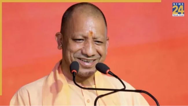 Lucknow News, UP Government, Disposal of Revenue Matters, CM Yogi Adityanath, Jaunpur Revenue Court, RCCMS Report, Speedy Justice, Chief Minister Yogi Adityanath, लखनऊ न्यूज, यूपी सरकार, राजस्व मामलों का निस्तारण, सीएम योगी आदित्यनाथ, जौनपुर राजस्व न्यायालय, आरसीसीएमएस रिपोर्ट, त्वरित न्याय, मुख्यमंत्री योगी आदित्यनाथ