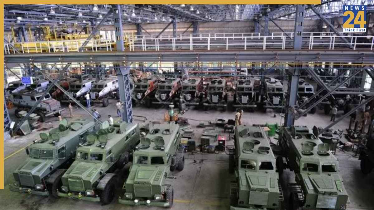 रक्षा क्षेत्र में आत्म निर्भर भारत