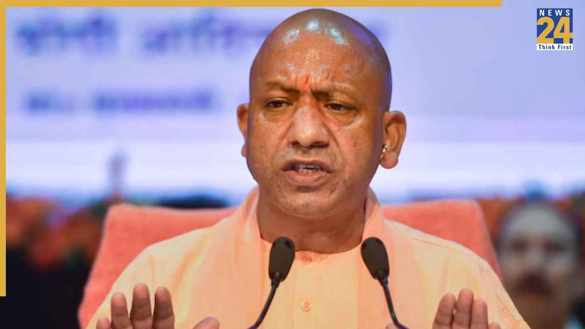 दक्षिण भारतीय प्रतिनिधि ने योगी सरकार के कार्यों की प्रशंसा करते हुए 10 में 10 नंबर दिए