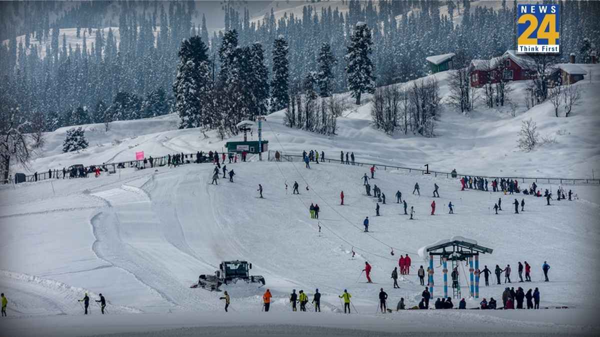 नए साल की भीड़ से गुलमर्ग में लौटी रौनक, कश्मीर पर्यटन ने पकड़ी रफ्तार