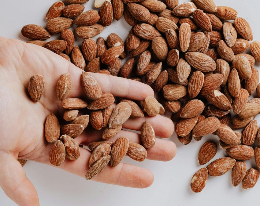 Badam Khane Ke Fayde Badam Khane Ke Fayde-1-2