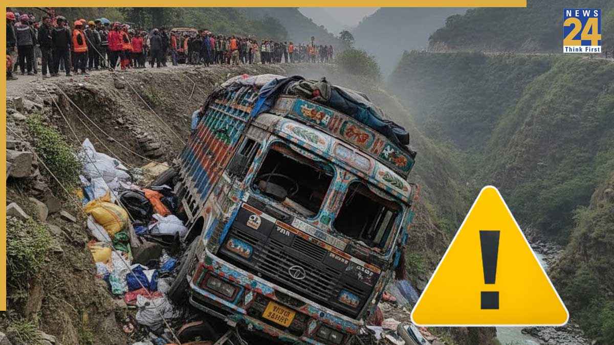 अरुणाचल प्रदेश में दिल दहलाने वाला हादसा, गहरी खाई में वाहन गिरने से 22 की मौत का अंदेशा, 13 शव बरामद