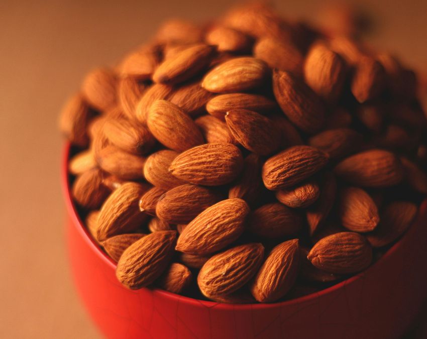 Badam Khane Ke Fayde Badam Khane Ke Fayde-1-2-3-4