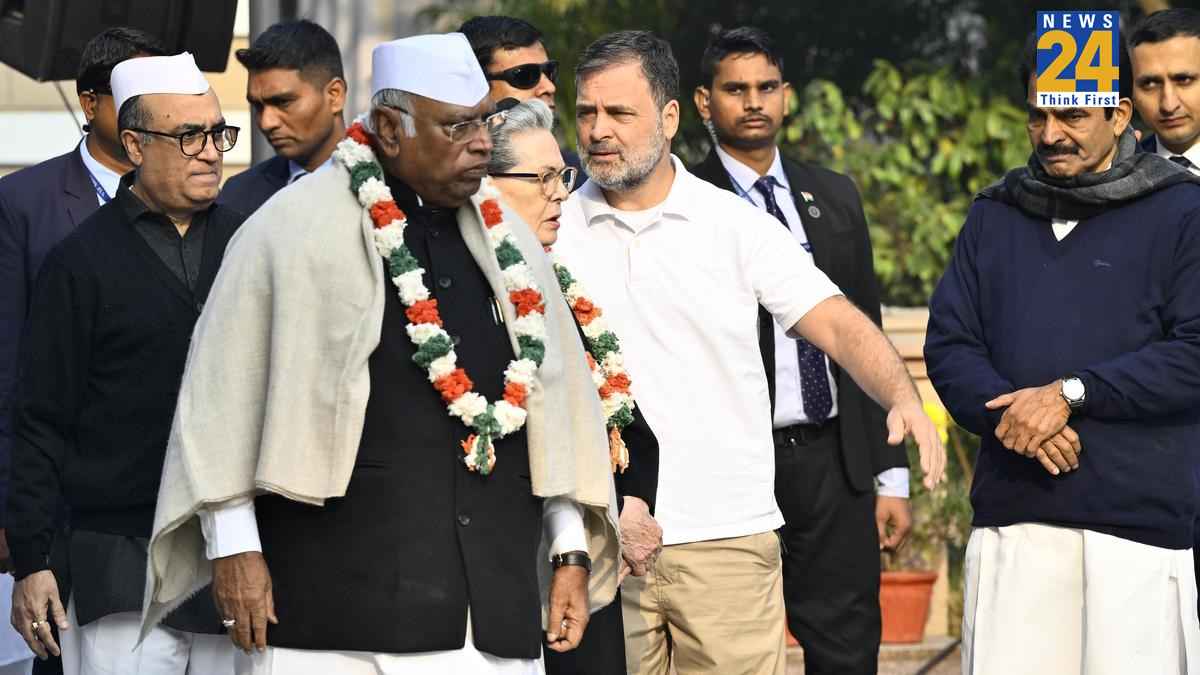 'सत्ता में भले न हों, पर समझौता नहीं करेंगे', कांग्रेस के स्थापना दिवस पर खरगे की विरोधियों को दो टूक