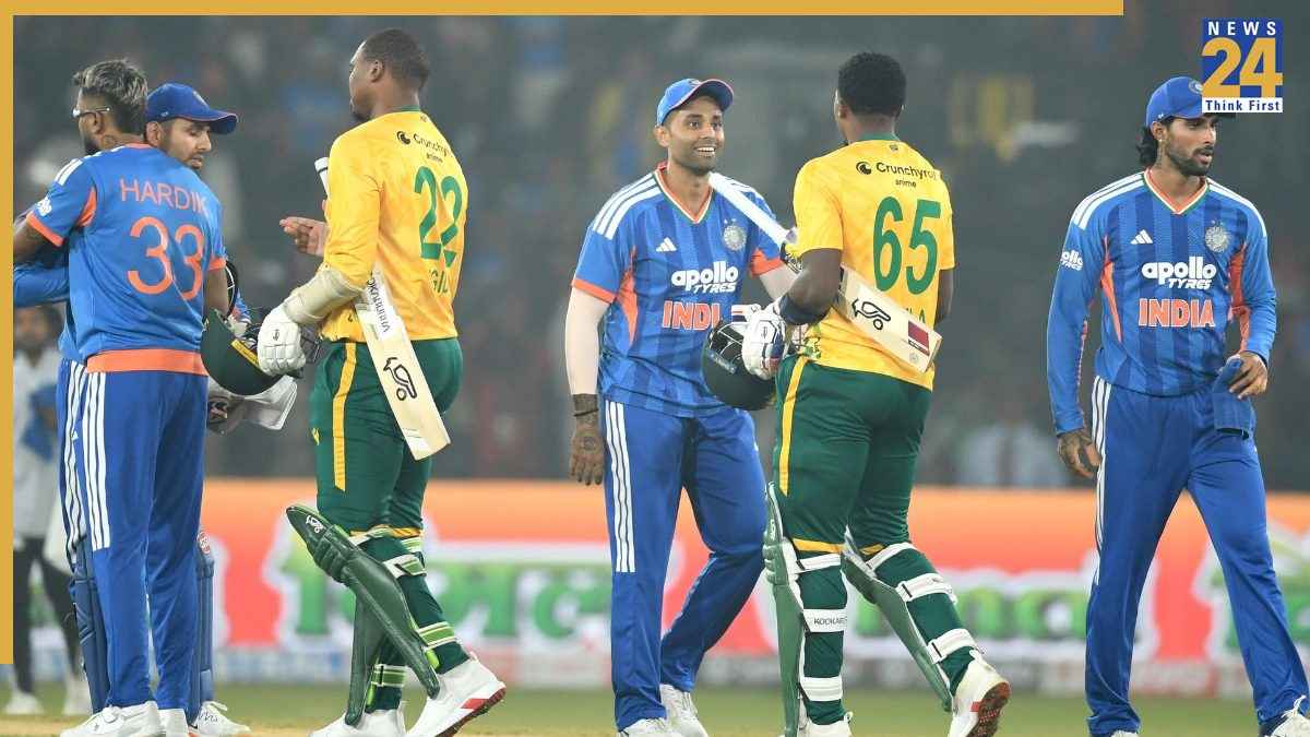 Hardik Pandya and anrich nortje