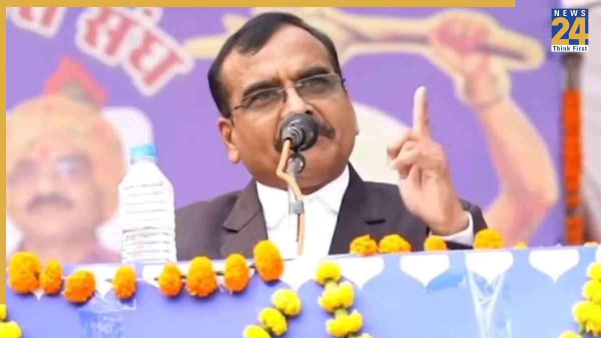 ब्राह्मण बेटियों पर विवादित बयान देना पड़ा भारी: पद से हटाए गए IAS संतोष वर्मा, सख्त कार्रवाई के भी निर्देश