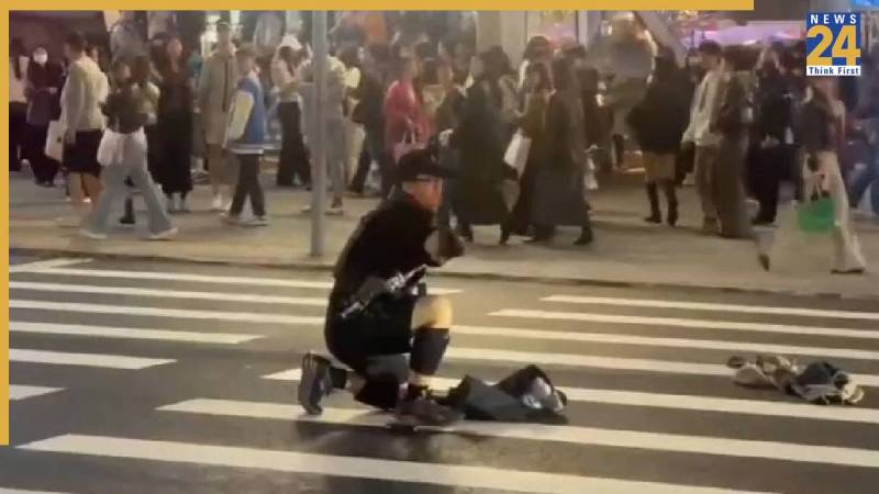 Knife Attack Knife Attack | Smog Bomb | Taiwan