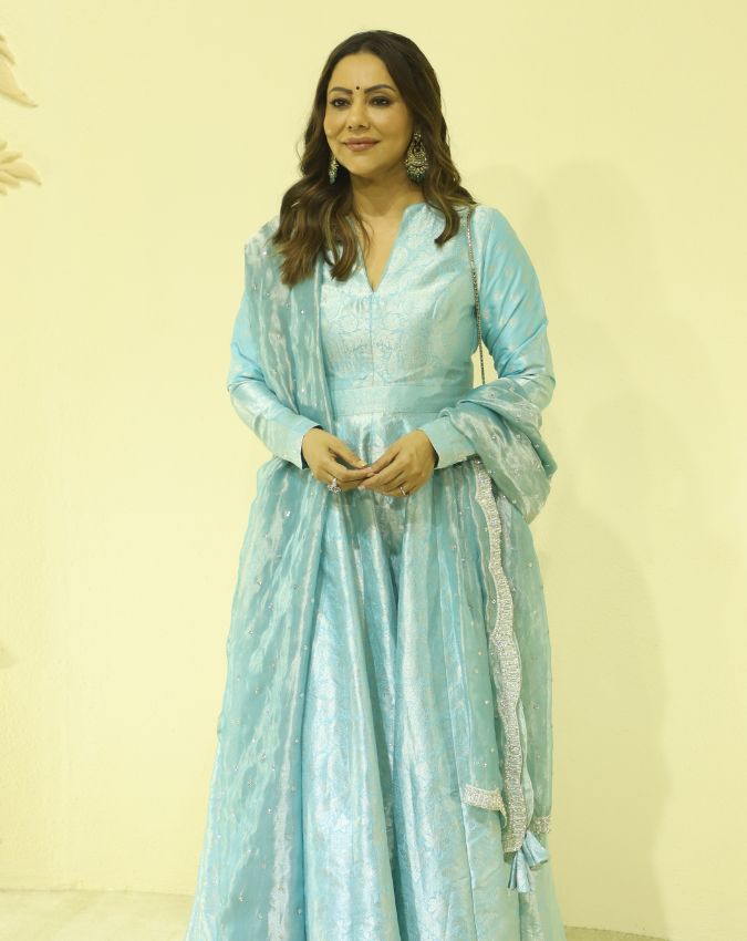 Bollywood Celebs Attend Nita Ambani Swadesh Event Bollywood Celebs Attend Nita Ambani Swadesh Event-1-2-3