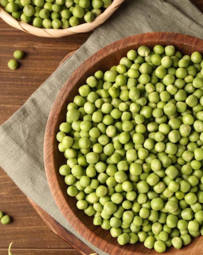डाइट में जरूर शामिल करें हरी मटर . Image Source Freepik -1-2-3