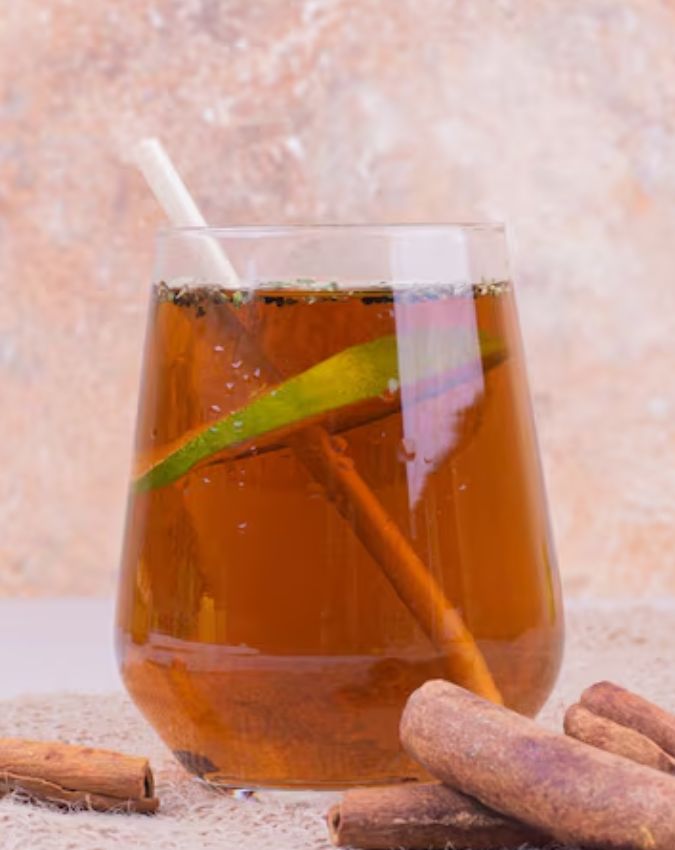 सुबह खाली पेट पिएं दालचीनी का पानी . Image Source Freepik Cinnamon water benefits-1-2-3-4-5-6