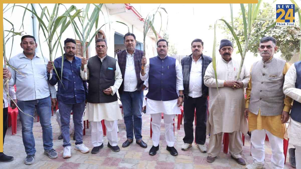 किसानों की समृद्धि के लिए पश्चिम यूपी के गांवों में पहुंच रही योगी सरकार