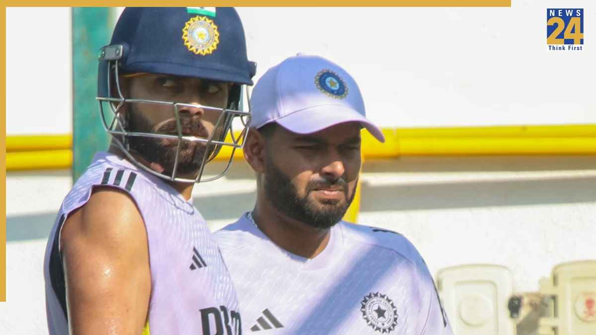 Virat Kohli and Rishabh Pant Virat Kohli and Rishabh Pant
