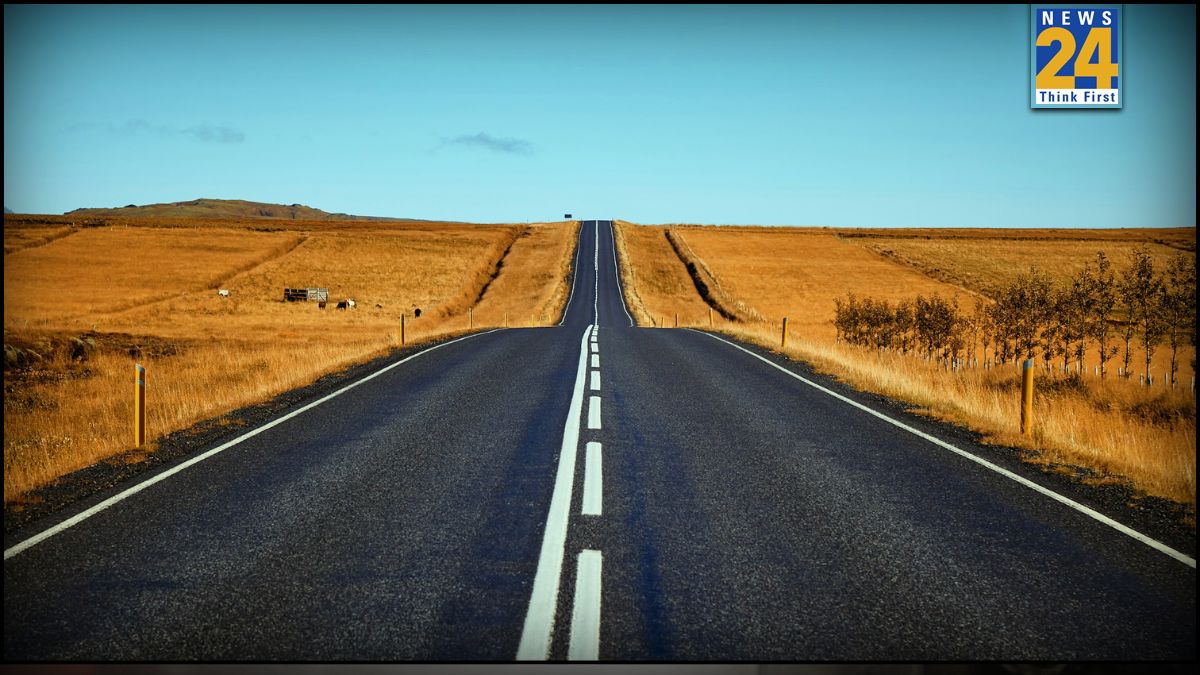 Road Par Safed Patti Ka Matlab Road Par Safed Patti Ka Matlab-1