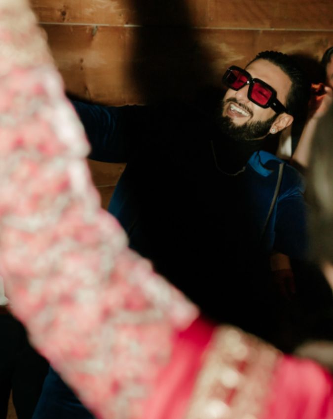 Deepika Padukone Ranveer Singh Wedding Photos-1-2-3-4-5-6-7