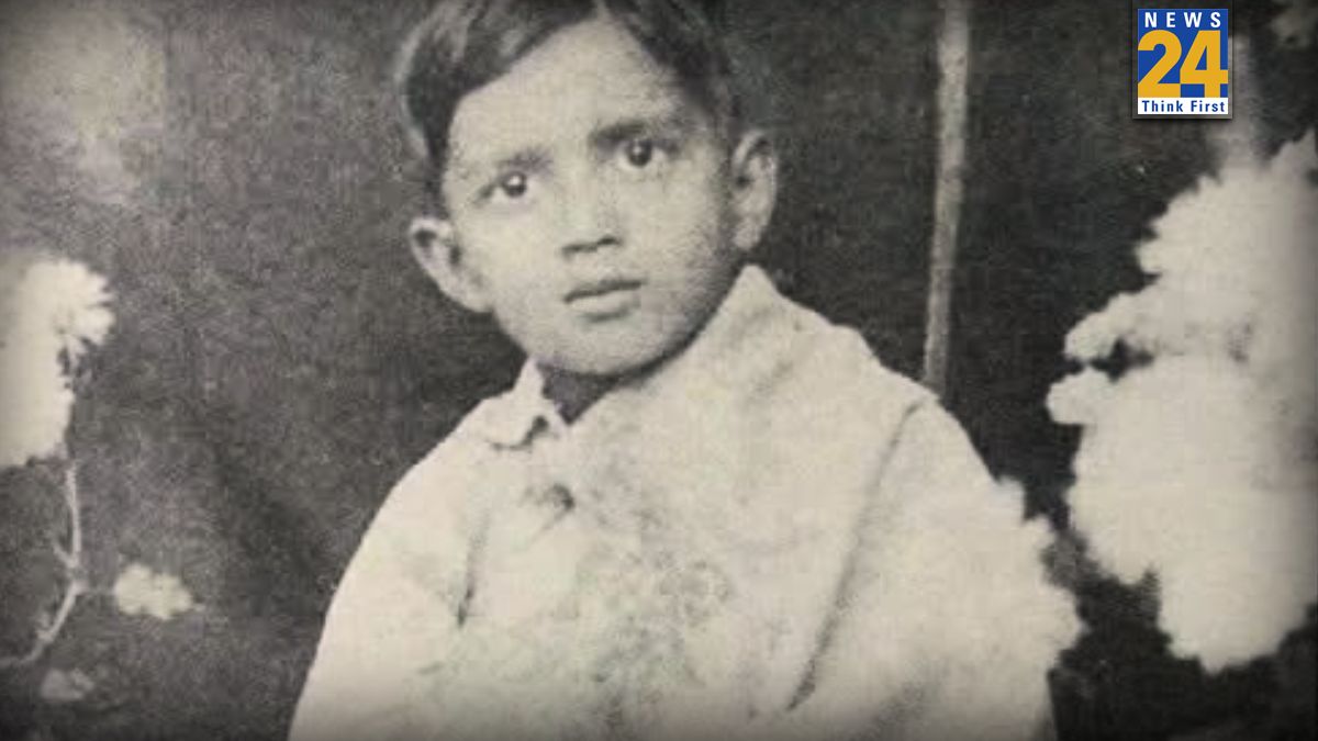 Mithun Chakraborty First 100cr Film-1