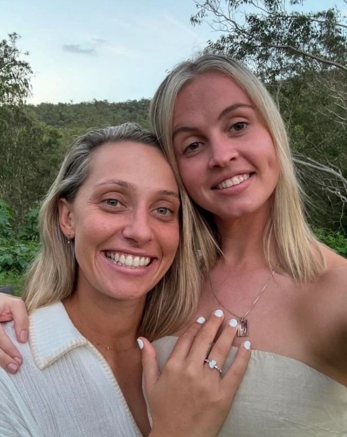 Ashleigh Gardner Wife -1-2-3