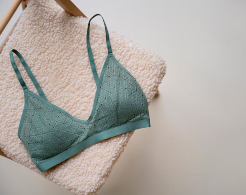 Bra Na Pehne Se Kya Hota Hai:-1-2