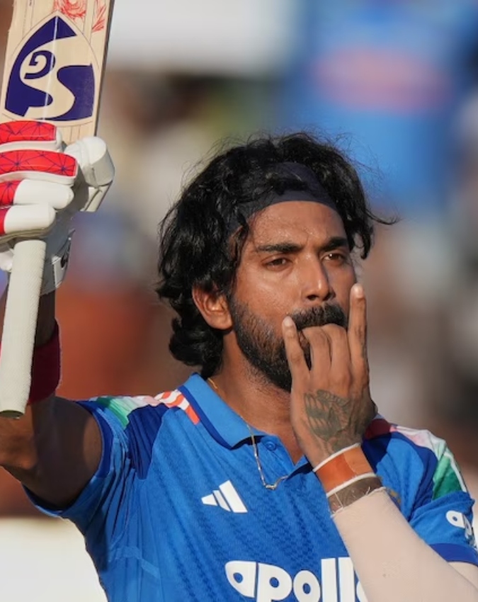 जो रूट शतक मारते हुए जो रूट शतक मारते हुए-1-2-3